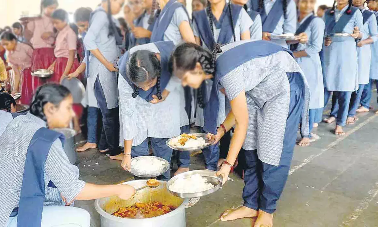 కస్తూర్బా స్కూల్‌లో ఫుడ్‌ పాయిజన్‌.. 30 మంది విద్యార్థినిలకు అస్వస్థత