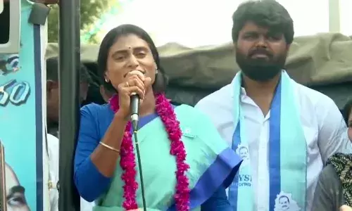 తెలంగాణలో రైతులకు గౌరవం లేదు : వైఎస్ షర్మిల