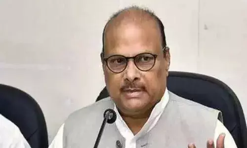 కర్నూలులో ఆ ఆవేశం చూసి బాధపడ్డాం : టీడీపీ నేత యనమల