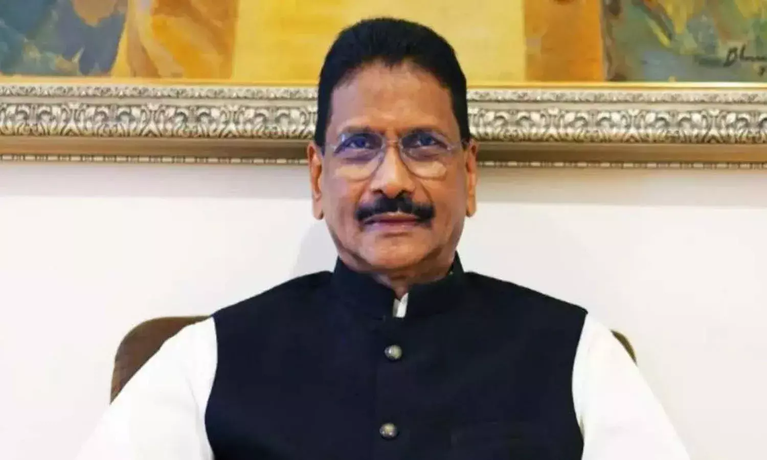 క్యాన్సర్ వ‌చ్చిన‌ తల్లిని నడి బజారులో వదిలిపెట్టిన కొడుకులా మిగిలిపోతారు