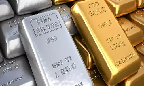 త‌గ్గిన వెండి, బంగారం ధ‌ర ఎలాఉందంటే..?