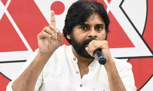 పవన్ కళ్యాణ్పై పేర్ని నాని, మంత్రి రోజా విమర్శలు