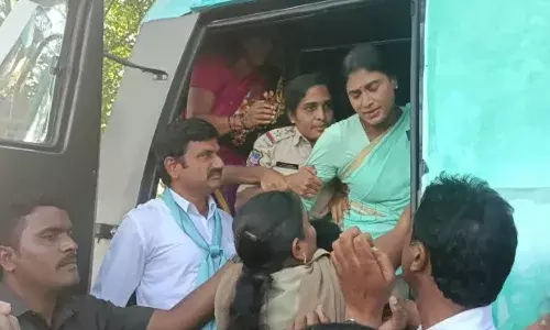 బ్రేకింగ్.. వైఎస్ షర్మిల అరెస్ట్