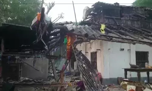 తృణమూల్ కాంగ్రెస్ నేత ఇంట్లో బాంబు పేలుడు.. ముగ్గురు మృతి