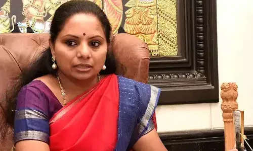 సీబీఐ నోటీసులకు ఎమ్మెల్సీ కవిత స్పందన