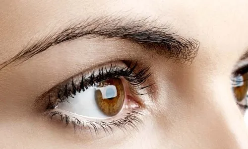 కళ్ళు ఎందుకు అదురుతాయి.. అది ఆరోగ్య సమస్యేనా?