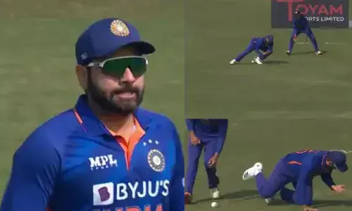 రోహిత్ శర్మకు గాయం.. మైదానం వీడి ఆస్పత్రికి వెళ్లిన హిట్మ్యాన్