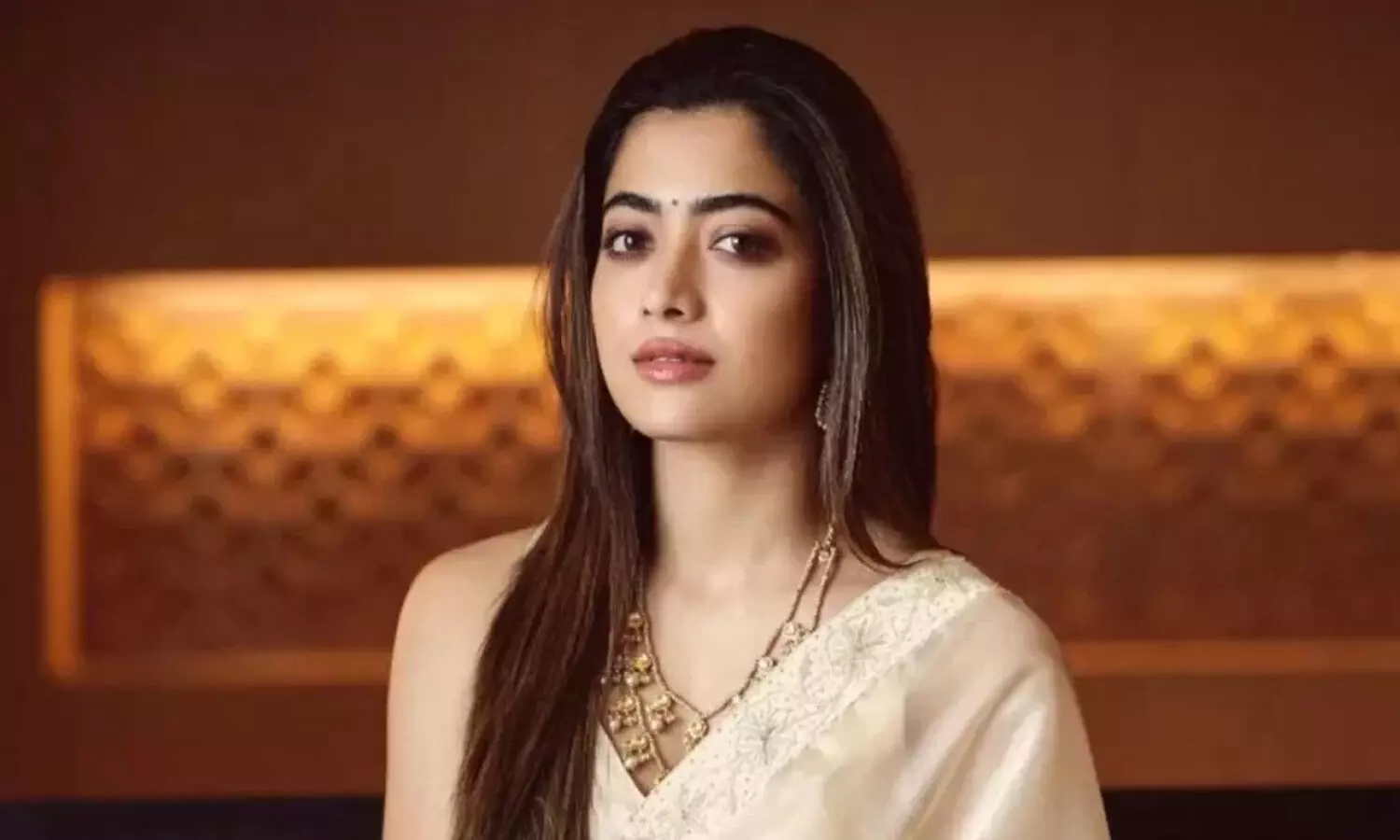కన్నడ పరిశ్రమలో బ్యాన్పై స్పందించిన రష్మిక కన్నడ పరిశ్రమలో బ్యాన్పై స్పందించిన రష్మిక