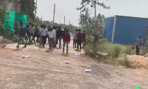 యువతి కిడ్నాప్ క‌ల‌క‌లం.. 100మందితో వాహ‌నాల్లో వచ్చి సినిమా స్టైల్లో..