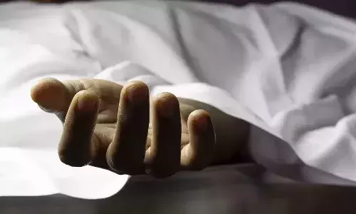 తీసుకున్న అప్పు ఇవ్వమన్నందుకు.. నరాలు కోసి సాఫ్ట్వేర్ ఉద్యోగిని చంపేశారు