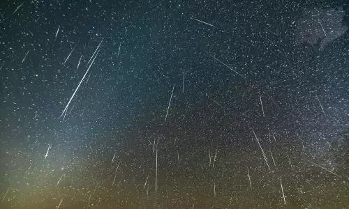 నేడు ఆకాశంలో అద్భుత దృశ్యం.. అస్సలు మిస్ కావొద్దు