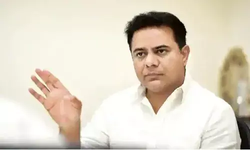 బీఆర్ఎస్ కార్యాలయ ప్రారంభోత్సవానికి దూరంగా మంత్రి కేటీఆర్