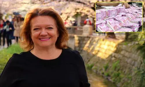 ఉద్యోగుల‌కు స‌ర్‌ప్రైజ్‌.. ఒక్కొక్క‌రికి రూ.80ల‌క్ష‌ల బోన‌స్‌