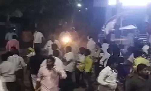 మాచర్లలో ఉద్రిక్తత.. టీడీపీ నేత జూలకంటి ఇంటికి నిప్పు.. 144 సెక్షన్ అమలు