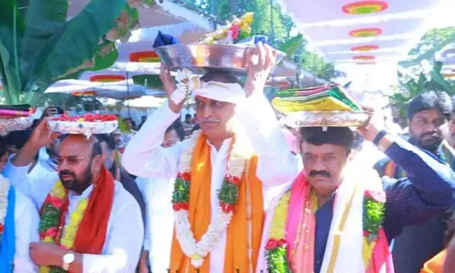 వైభవంగా కొమురవెళ్లి మల్లన్న కల్యాణోత్సవం.. బంగారు కిరీటం సమర్పించిన ప్రభుత్వం
