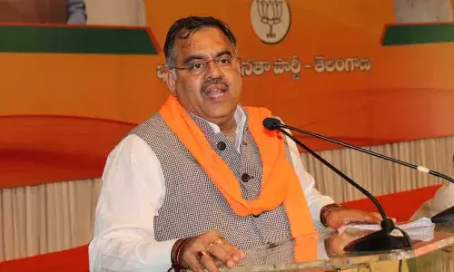 తెలంగాణలో కాంగ్రెస్ ఉనికి కోల్పోయింది: తరుణ్ చుగ్