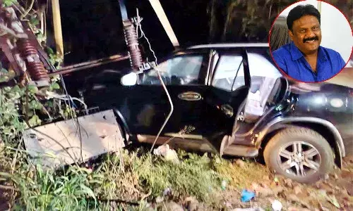 చింతలపూడి ఎమ్మెల్యే ఎలీజాకు తప్పిన ప్రమాదం