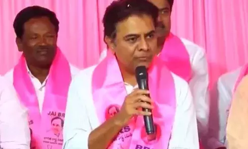 ఇది నెక్ట్స్లెవల్.. చౌరస్తాలో చెప్పుదెబ్బలు తింటాడా?: నిప్పులు చెరిగిన కేటీఆర్