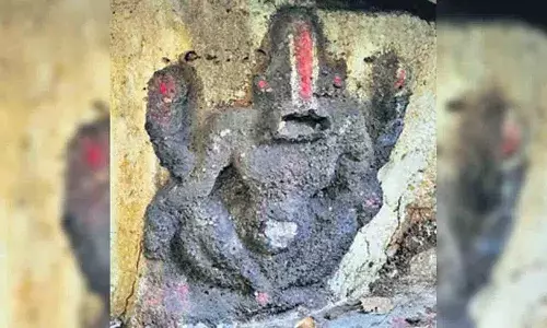 ములుగులో దొరికిన అరుదైన నరసింహాస్వామి శిల్పం