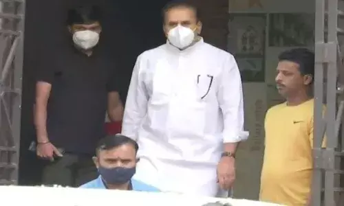 సంవత్సరం తర్వాత జైలు నుండి విడుదలైన అనిల్ దేశ్ ముఖ్
