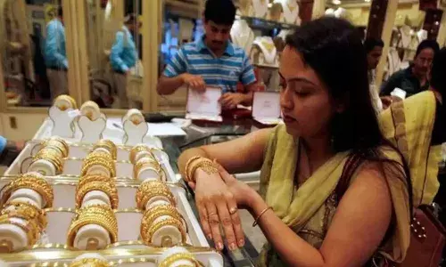 మళ్లీ షాకిచ్చిన పసిడి