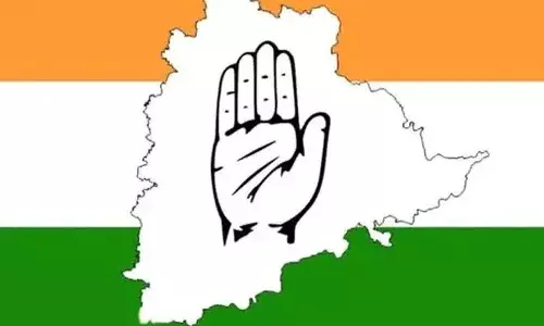 బీఆర్ఎస్లోకి 12 మంది ఎమ్మెల్యేలు.. పీఎస్లో టీ కాంగ్రెస్ ఫిర్యాదు
