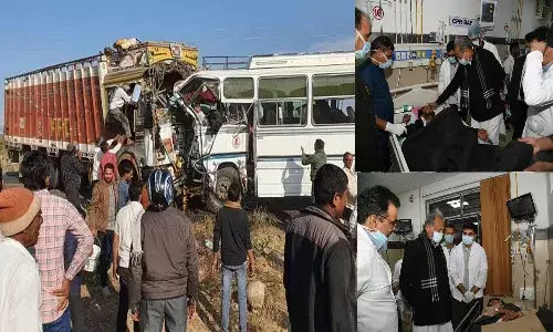 ఘోర రోడ్డు ప్రమాదం.. బస్సు, ట్రక్కు ఢీ.. ఐదుగురు మృతి