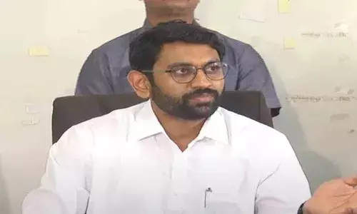 ఆందోళన వద్దు.. రైతుల భూములు ఎక్కడికి పోవు: కామారెడ్డి కలెక్టర్