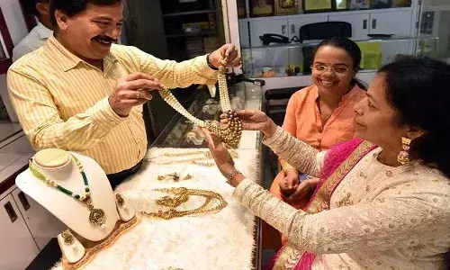 బంగారం ధ‌ర‌ల‌కు రెక్కలు.. ఒక్క రోజే ఎంత పెరిగిందంటే..?