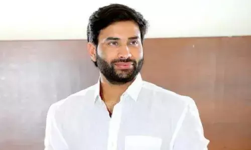 టీడీపీ నేతలు చిల్లర రాజకీయాలు చేస్తున్నారు: దేవినేని అవినాష్‌