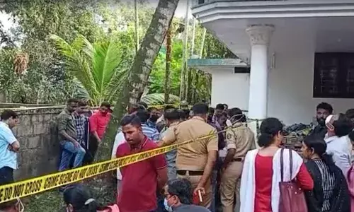 దారుణం.. భార్యను హత్య చేసి, ఇంట్లో పాతిపెట్టాడు