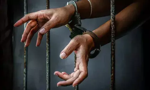 52 ఏళ్ల కీచక టీచర్.. 26 మంది విద్యార్థినులపై లైంగిక దాడి..!