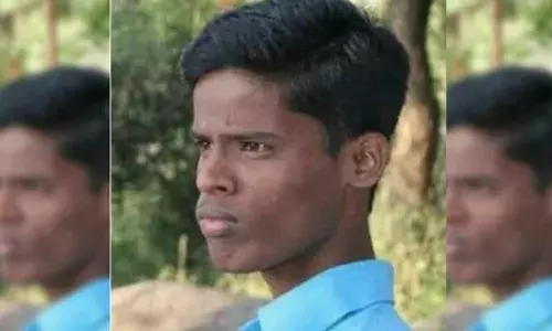 స్విగ్గీ డెలివరీ ఏజెంట్ మృతి.. కుక్క యజమానిపై కేసు ఫైల్