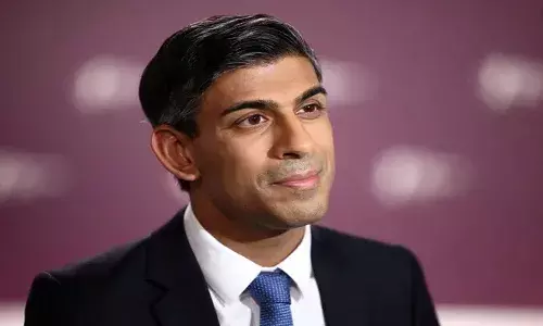 అలా చేయడం తప్పే.. క్షమాపణలు చెప్పిన బ్రిటన్ ప్రధాని రిషి సునాక్