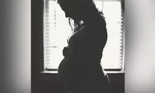 మహిళా విద్యార్థులందరికీ రుతు, ప్రసూతి సెలవులు: కేరళ సీఎం