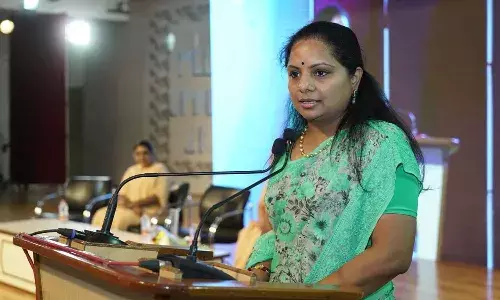 మహిళలు ఇవే ధరించాలి, ఇలాగే మాట్లాడాలి అని చెప్పే దుష్టుల మాటలు పట్టించుకోకండి