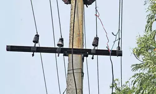 తెలంగాణలో పెరుగుతున్న విద్యుత్ చౌర్యం..!