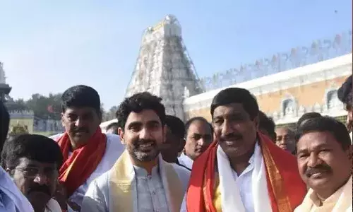 రేపటి నుంచే పాదయాత్ర.. శ్రీవారిని దర్శించుకున్న నారా లోకేష్