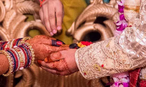 ఆదిలాబాద్‌ జిల్లాలో విషాదం.. ఫ్రీ వెడ్డింగ్‌ వేడుకల్లో వరుడు మృతి