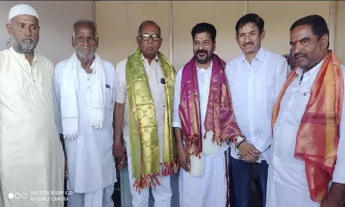 కొడంగల్ రాజకీయాల్లో పెను సంచలనం.. కాంగ్రెస్ గూటికి బీఆర్ఎస్ నేత