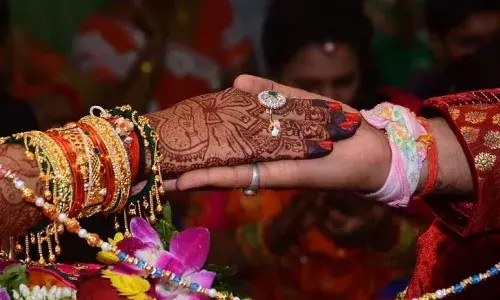 పెళ్లి టైమ్లో వధువు గదికి వరుడు.. చెంపదెబ్బకొట్టిన తండ్రి.. చివరికి