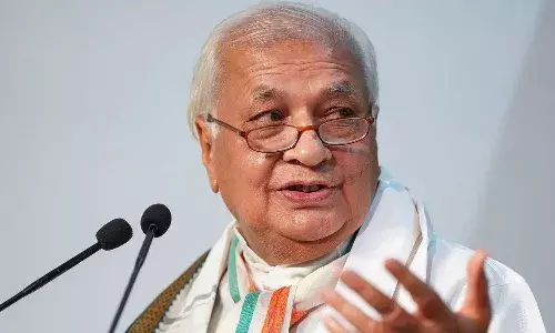 భారత్లో పుట్టిన వారందరూ హిందువులే: కేరళ గవర్నర్