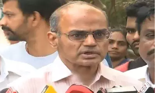 నిన్నటితో పోల్చితే తారకరత్న కొద్దిగా కోలుకున్నాడు : నందమూరి రామకృష్ణ