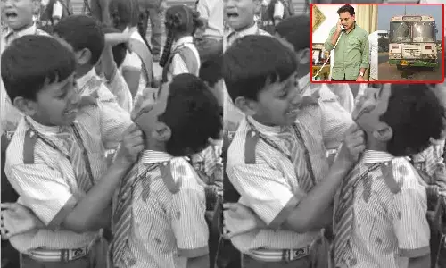 స్కూల్ బస్సును ఢీకొట్టిన ఆర్టీసీ బస్సు.. 15 మంది విద్యార్థులకు గాయాలు