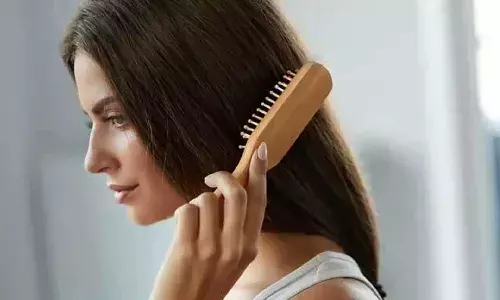 చెక్క దువ్వెన వాడితే ఎన్ని లాభాలుంటాయో తెలుసా ?