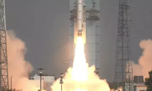 నింగిలోకి దూసుకెళ్లిన ఎస్ఎస్ఎల్వీ-డీ2