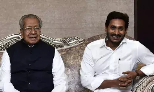 రాష్ట్రం నుంచి ఆయన వెళ్లిపోవడం బాధాకరం : సీఎం జగన్