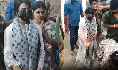 సమంత ప్రత్యేక పూజలు.. మెట్టు మెట్టుకి హారతి వెలిగిస్తూ..