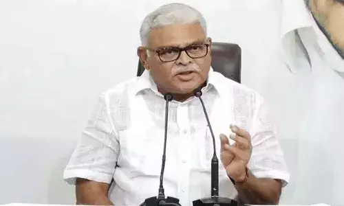 పవన్ కళ్యాణ్, లోకేశ్కు కనీసం నిబద్ధత లేదు: అంబటి రాంబాబు