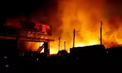 అస్సాంలో భారీ అగ్నిప్రమాదం.. 150 దుకాణాలు దగ్ధం